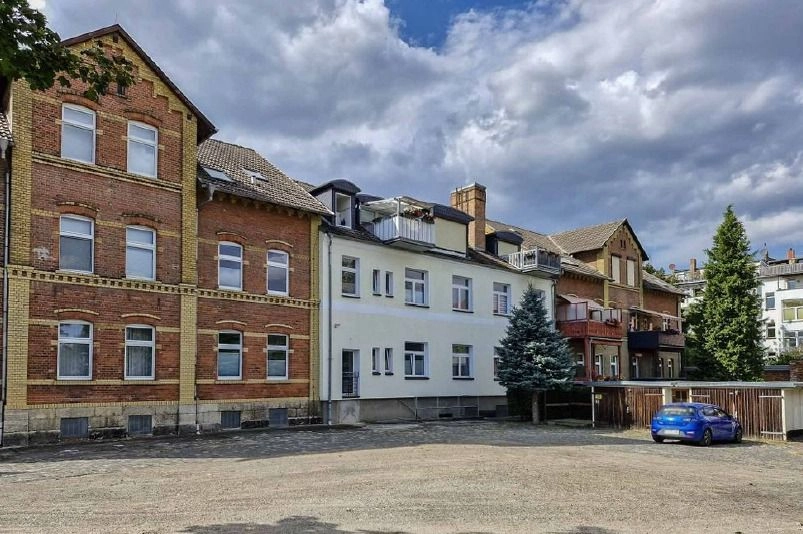 Gebäude und Außenbereich des Wohnhaus Halberstadt